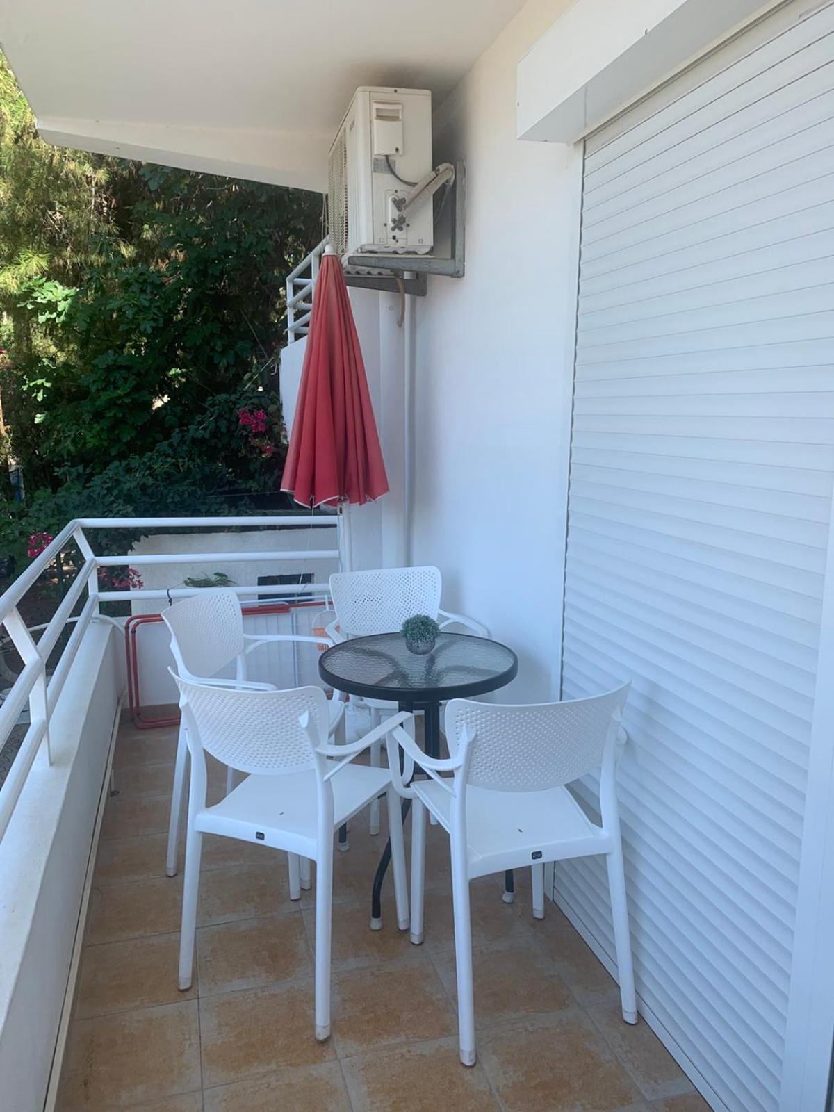 Brankas Apartments Bar Exterior foto