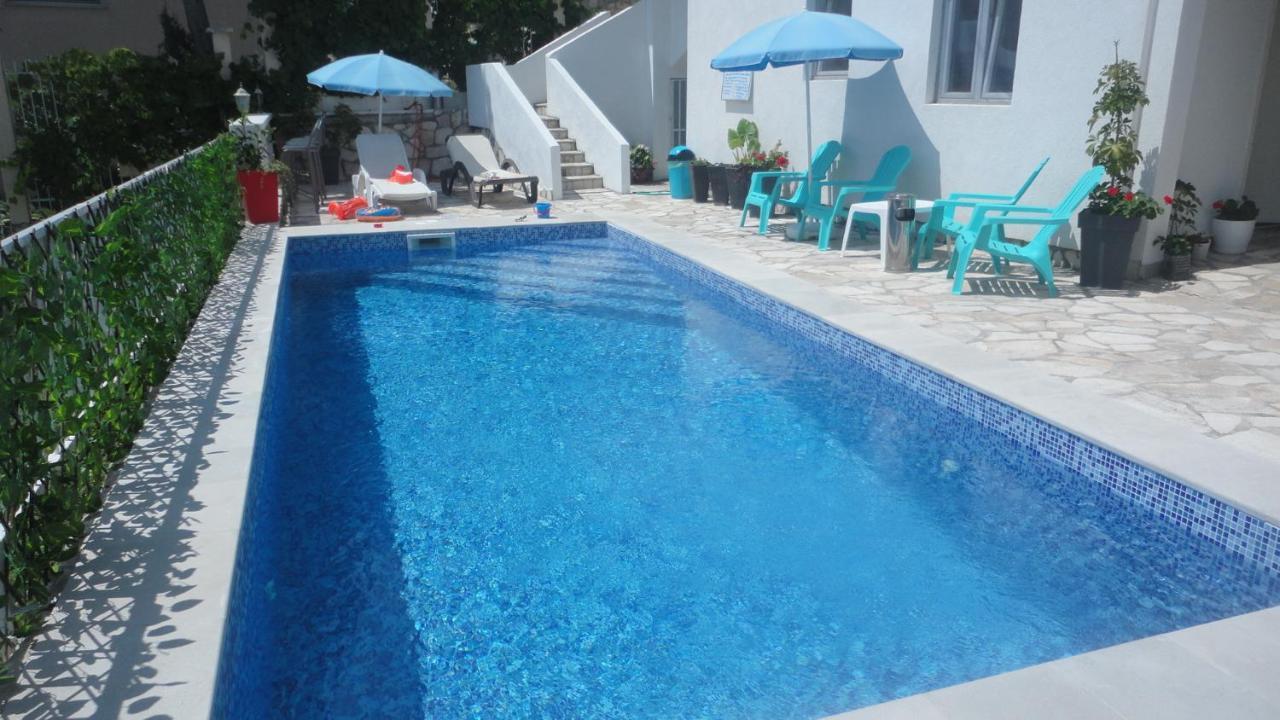 Brankas Apartments Bar Exterior foto